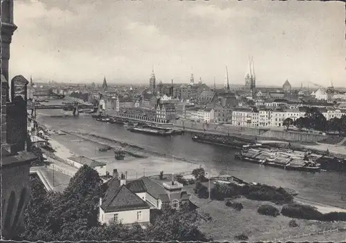 Bremen, Gesamtansicht mit Weser, gelaufen 1960