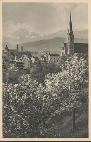 Innsbruck, vue de la ville, église, incurvée