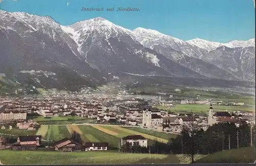 Innsbruck avec la chaîne nord, incurvée