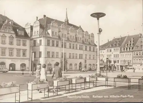 Naumburg, hôtel de ville avec Wilhelm Pieck place, incurable