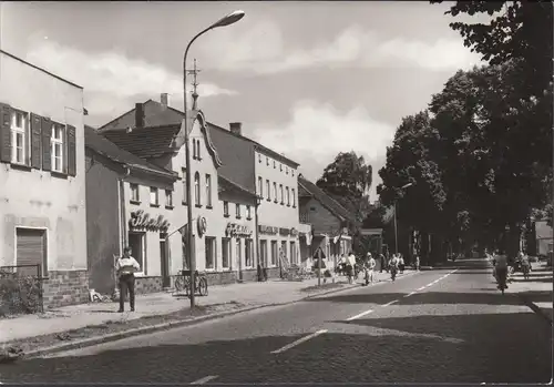 Michendorf, Potsdamer Street avec des magasins, sans courir