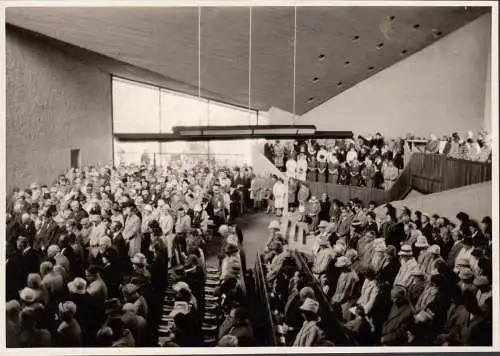 Berlin Schöneberg, Paul Erhardt Kirche, Inneres, Gottesdienst, Foto AK, ungelaufen