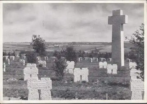 Hürtgen, Cimetière des soldats, incurvé