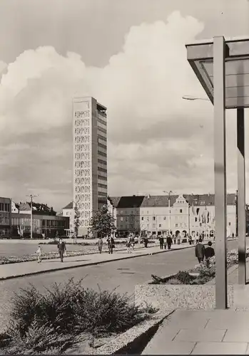 Neubrandenburg, Karl Marx Platz, Turmhochhaus, ungelaufen