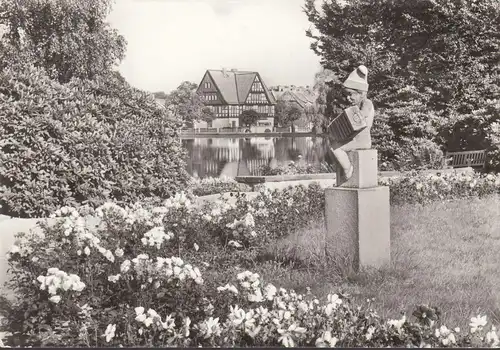 Ilsenburg, Im Park, Denkmal, Zwerg, gelaufen 1976