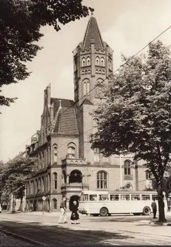 Potsdam- Babelsberg, Rathaus, Bus, ungelaufen