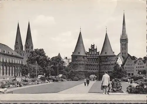 Lübeck, Anlagen am Holstentor, ungelaufen