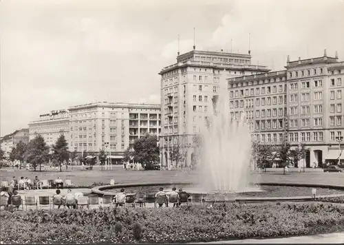 Magdeburg, Wilhelm Pieck allée, fontaine, incurable