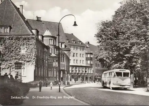 Zwickau, Dr Friedrich Ring am Ringscafe, bus, incurvé