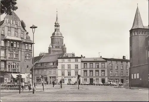 Stralsund, Place de la Solidarité, Hôtel, Cour Mecklembourg, HO Alimentation, cour cour 1987