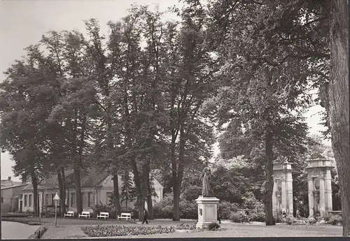 Oranienburg, Place de la Paix, incurvée