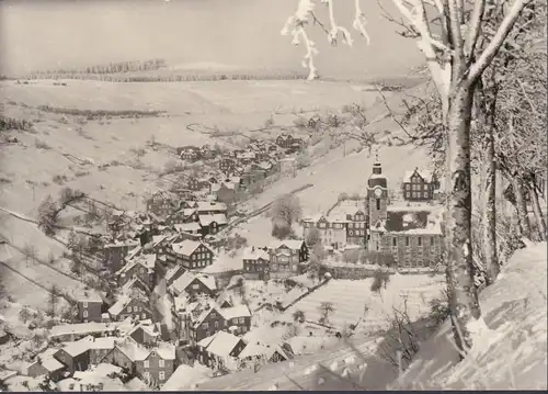 Lauscha, vue de la ville en hiver, incurvée