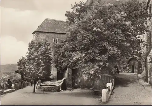 Freyburg, Schloß Neuenburg, Burgbrunnen, ungelaufen