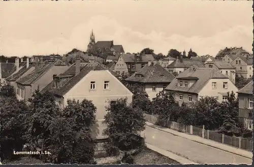 Lommatzsch, vue de la ville de rue, église, incurvée