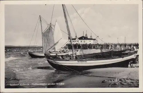 Ahlbeck, bateaux de pêche sur le pont, non couru- date 1952