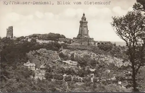 Monument Kyffhouse, vue de la tête de l'aile, couru