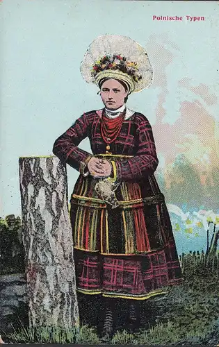 Les gars polonais, femme en costume typique du pays, non couru