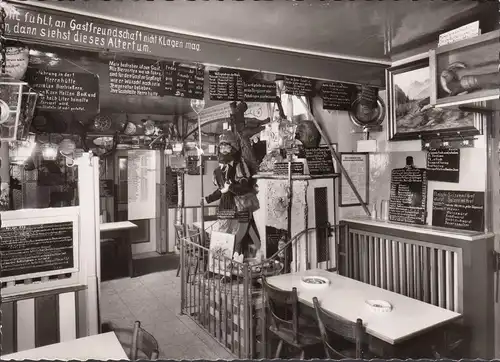 Nuremberg, restaurant Herrhutte Erkel, vue partielle de l'intérieur, incurvée