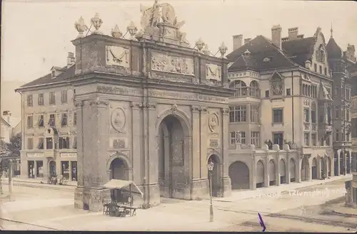 Innsbruck, Porte de Triomphe, tramway, boutiques, couru 1919