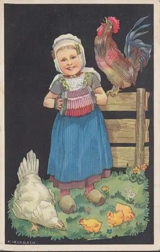 Kind in Landestracht beim musizieren mit Hühnern, gelaufen 1944