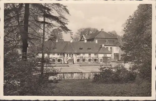 Emkendorf, Château, incurvé