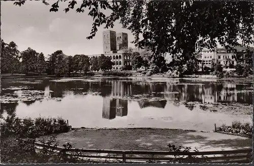 Lubeck, vue sur la cathédrale, incurvée