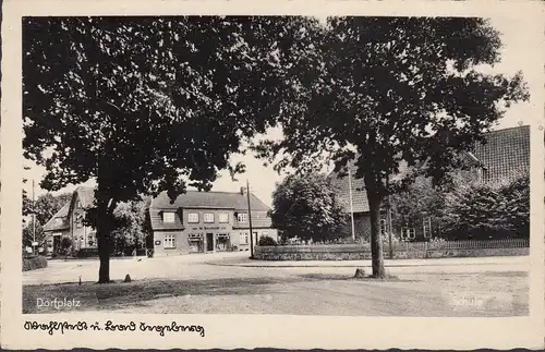Wahlstedt, Dorfplatz, Geschäft Bornholdt, Schule, gelaufen 1941