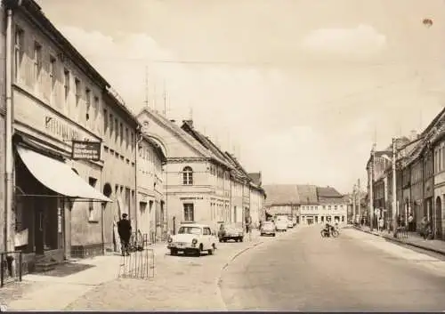 Herzberg, Torgauer Straße, Bücher und Schreibwaren Geschäft, gelaufen 1975