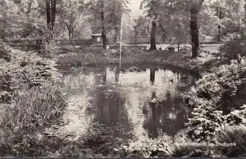 Görlitz, étang de pêche rouge dans le parc municipal, couru en 1966