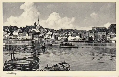 Flensburg, partie du port, vue sur la ville, bateaux, non-roulés