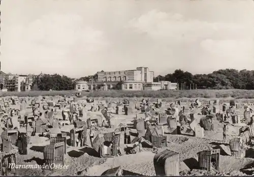 Warnemünde, Strand, Strandkörbe, Kurhaus, gelaufen 1961
