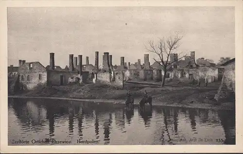 Drzewidc, village détruit, Polonais du Nord, photo médecin Dr. Eich.