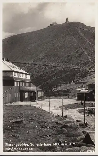 Maison de voile avec la coiffe de neige, couru 1938