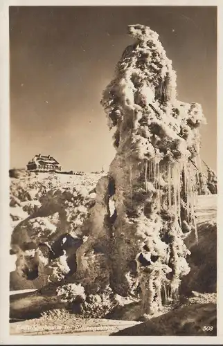 Les berges de Reif dans les montagnes géantes en hiver, couru en 1932