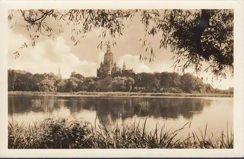 AK Stralsund, Blick zur Kirche, gelaufen 1953