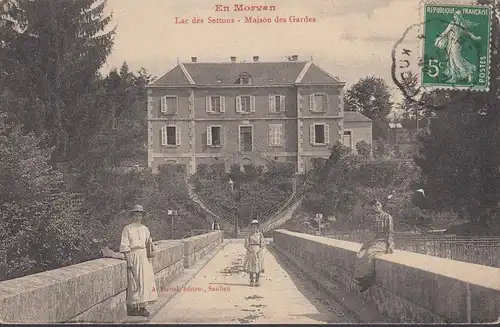 CPA En Morvan, Lac de Settons, Maison des Gardes, circulé 1913