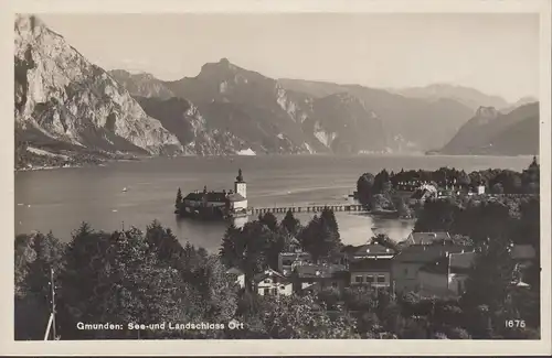 AK Gmuden, Château de mer et de campagne lieu, vue de ville, Ak photo, incurvée