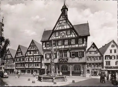 AK Bad Urach, Hôtel de ville, pharmacie de l'hôtel de Ville, fontaine de marché, incurvée