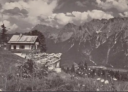 AK Mittenwald, Kranzberghaus gegen Karwendelgebirge, gelaufen 1965