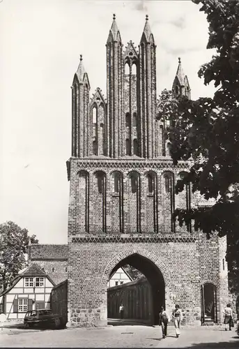 AK Neubrandenburg, Friedländer Tor, ungelaufen