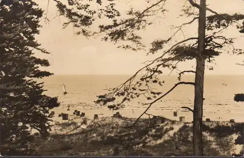 AK Heringsdorf, Blick zum Strand, Strandkörbe, Segelboot, gelaufen 1962