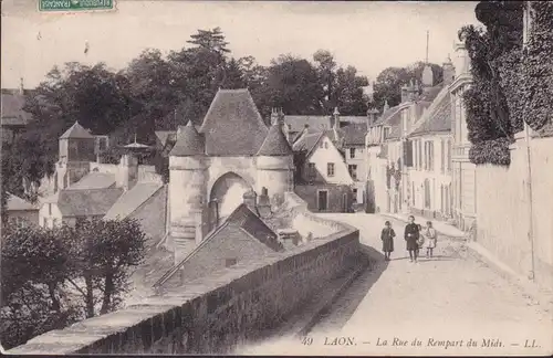 CPA Laon, La Rue du Rempart du Midi, postal envoié 1909