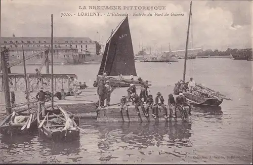 CPA Lorient, L' Estacade, Entrée du Port de Guerre, ungelaufen