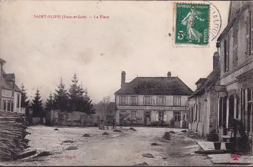 CPA Saint Éliph, La Place, Café des Voyageurs, Gauthier Malnou, gelaufen