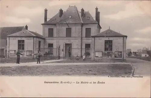 CPA Garancières, La Mairie et les Écoles, ungelaufen