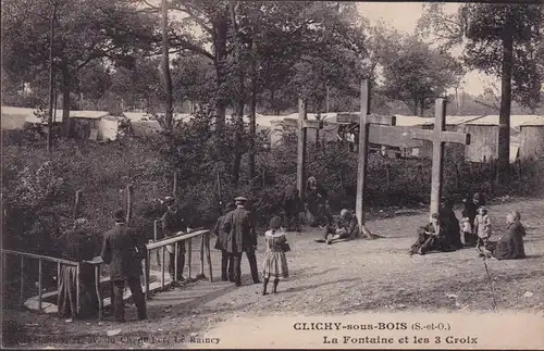 CPA Clichy sous Bois, La Fontaine et les 3 Croix, ungelaufen