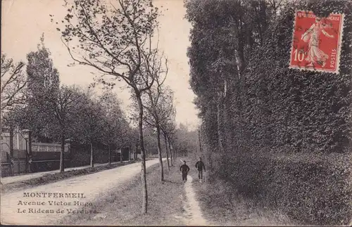 CPA Montfermeil, Avenue Victor Hugo, gelaufen