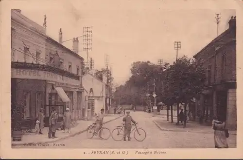 CPA Sevran, Passage à Niveau, Hôtel Terninus, ungelaufen