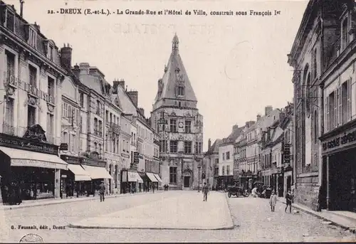 CPA Dreux, La Grande Rue et L Hôtel de Ville, Dentiste, Coiffeur, non-fuite