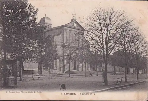 CPA Castillon sur Dordogne, L Eglise, non roulée